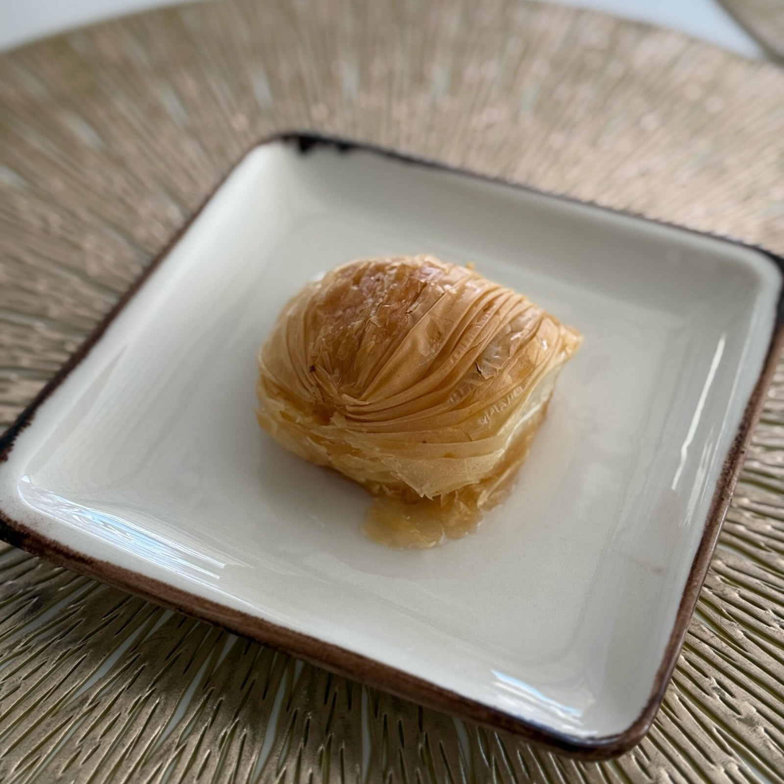 Cevizli Gül Baklavası (2 Adet)