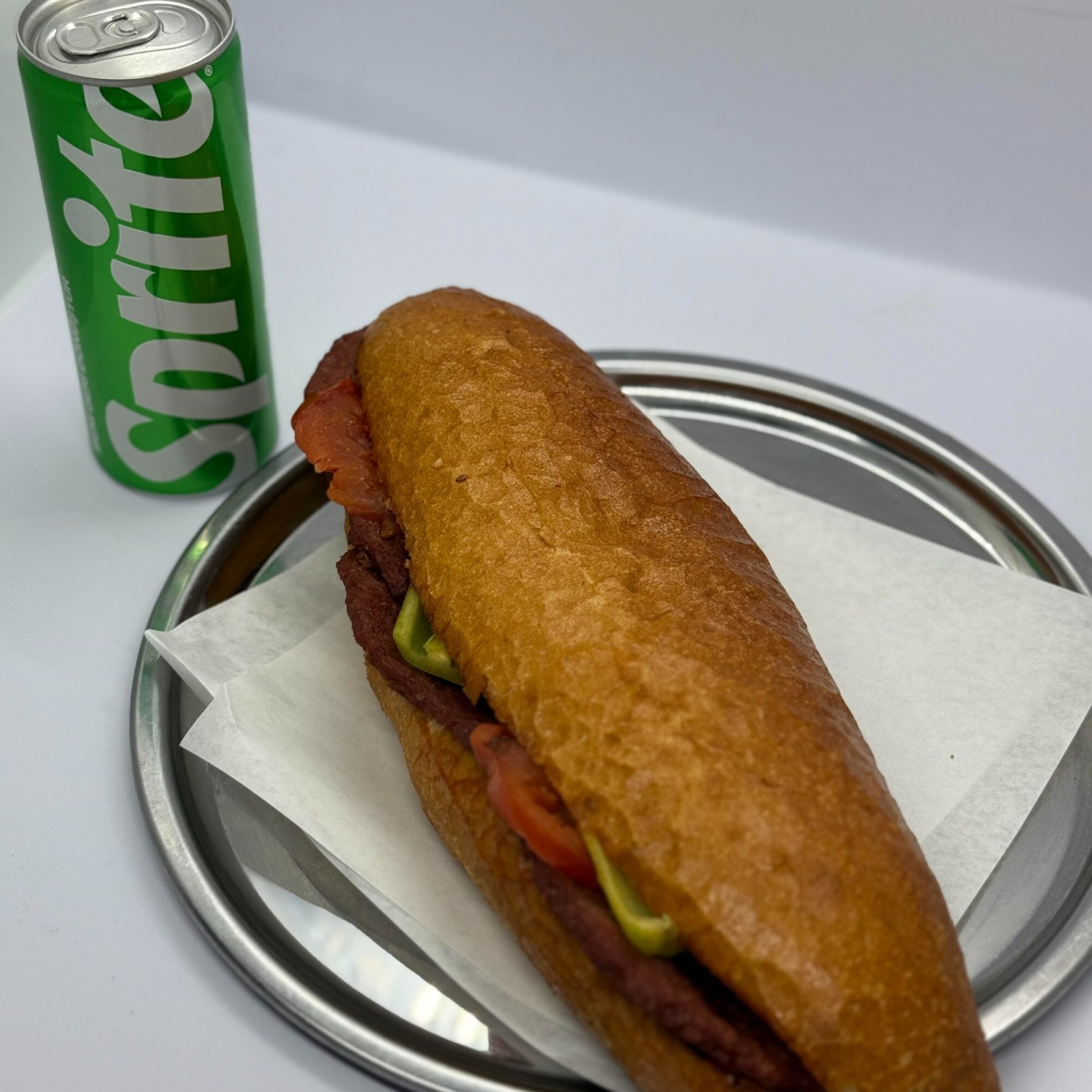 Ekmek Arası Sucuk + Sprite (250 Ml)