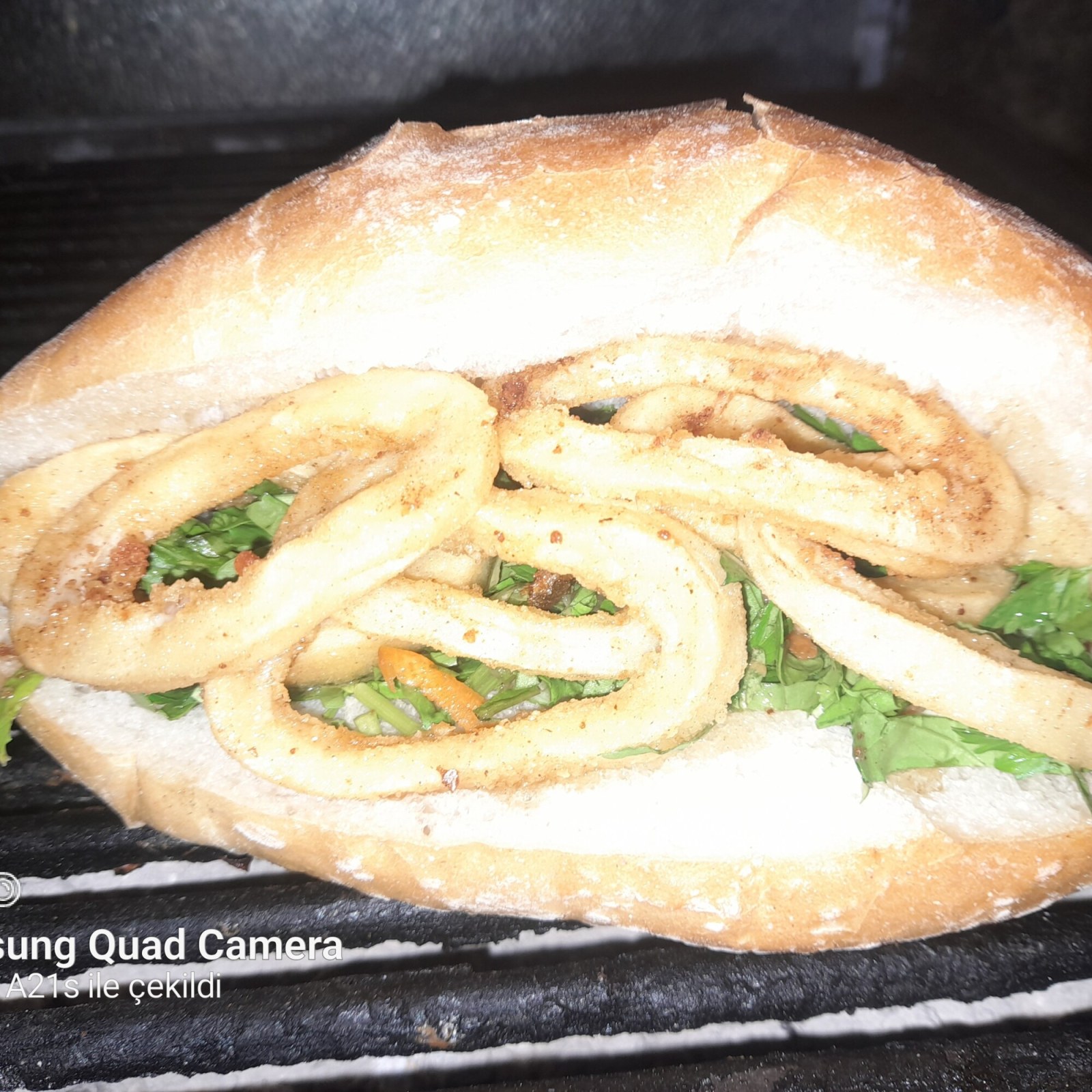 Ekmek Arası Kalamar