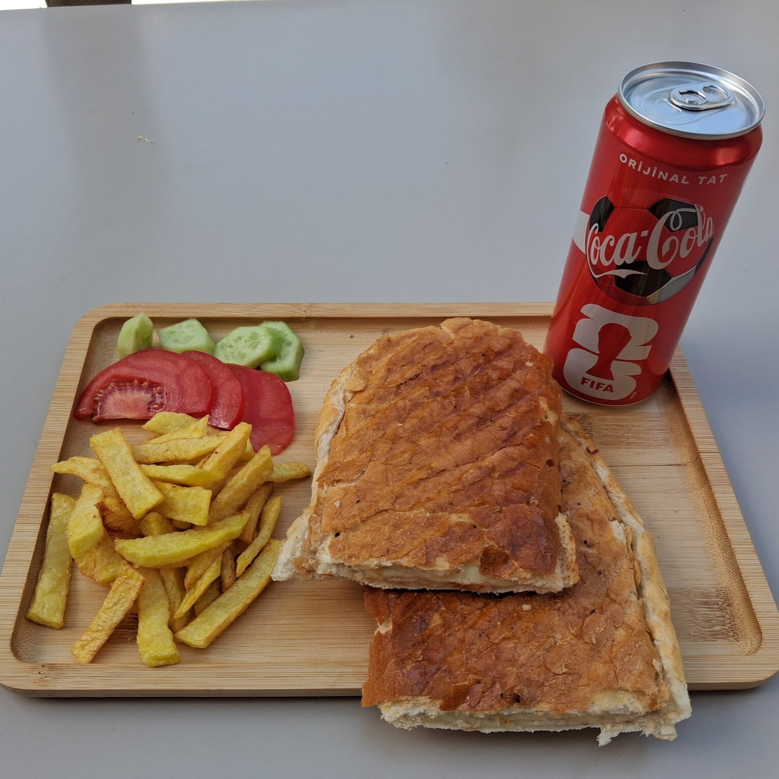 Kaşarlı Tost Menü
