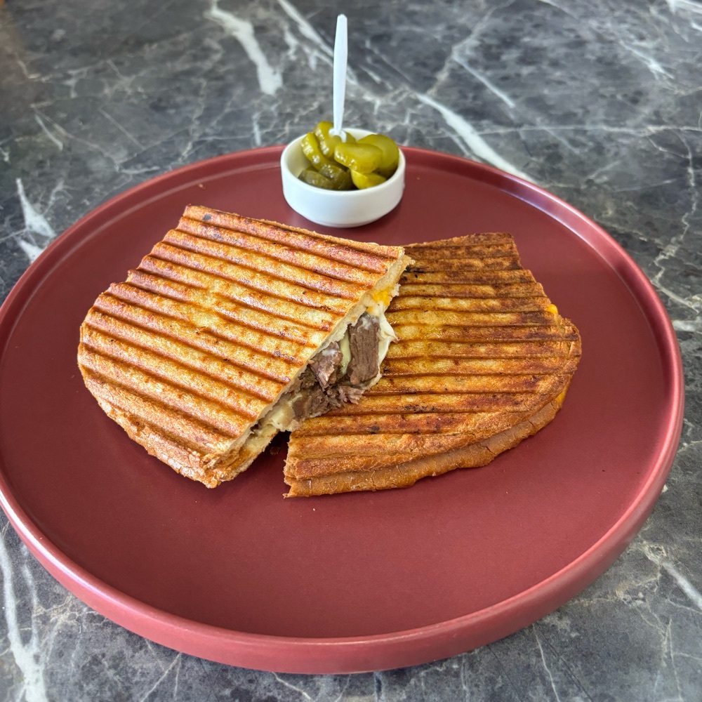 Kavurmalı Kaşarlı Ayvalık Tostu