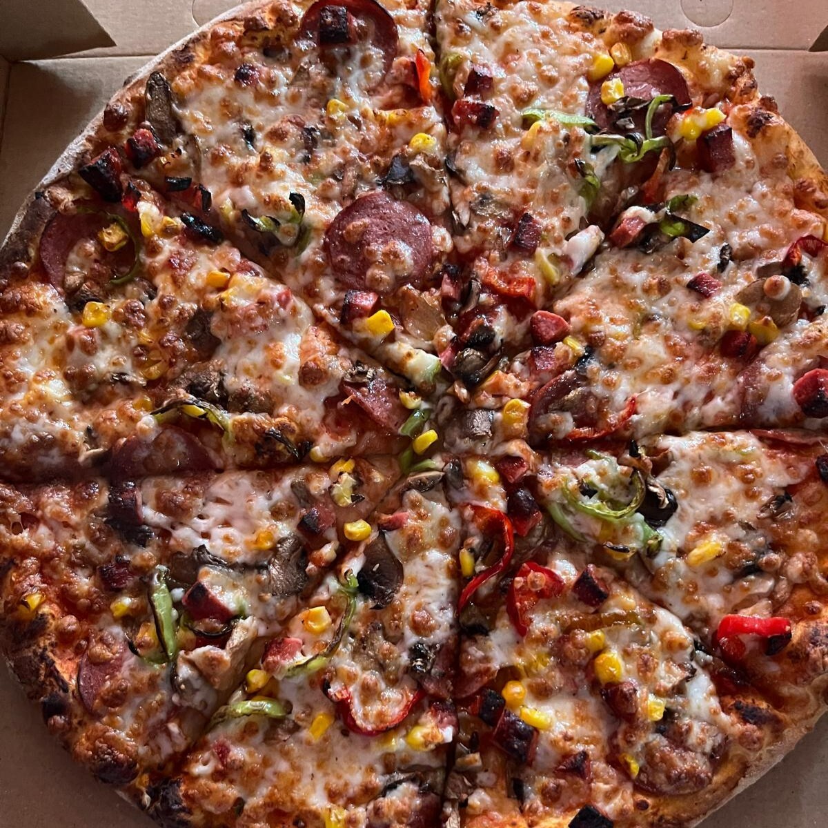 Bol Malzemeli Buana Pizza (Büyük)