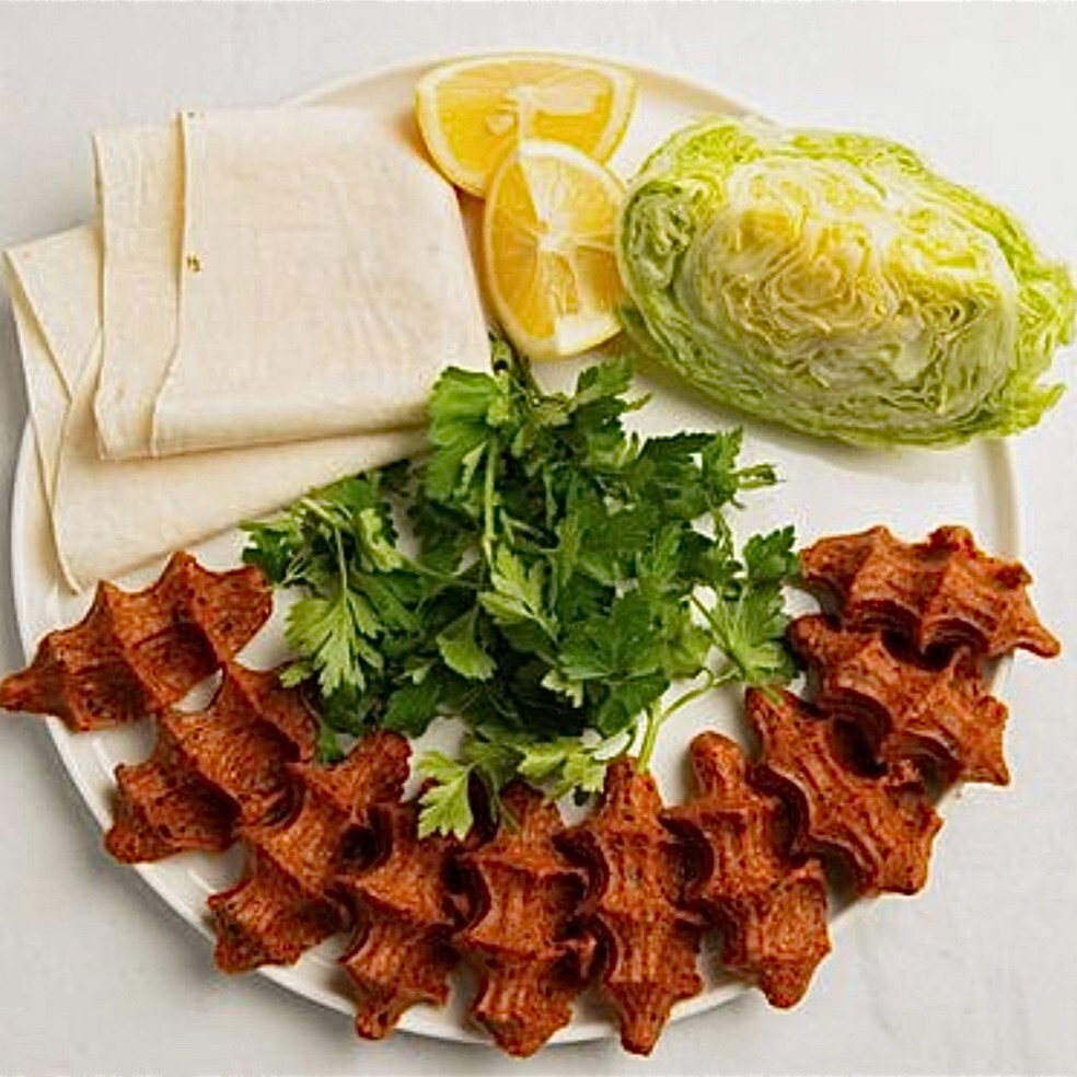 Çiğ Köfte (8 Sıkım) (Yarım Porsiyon)