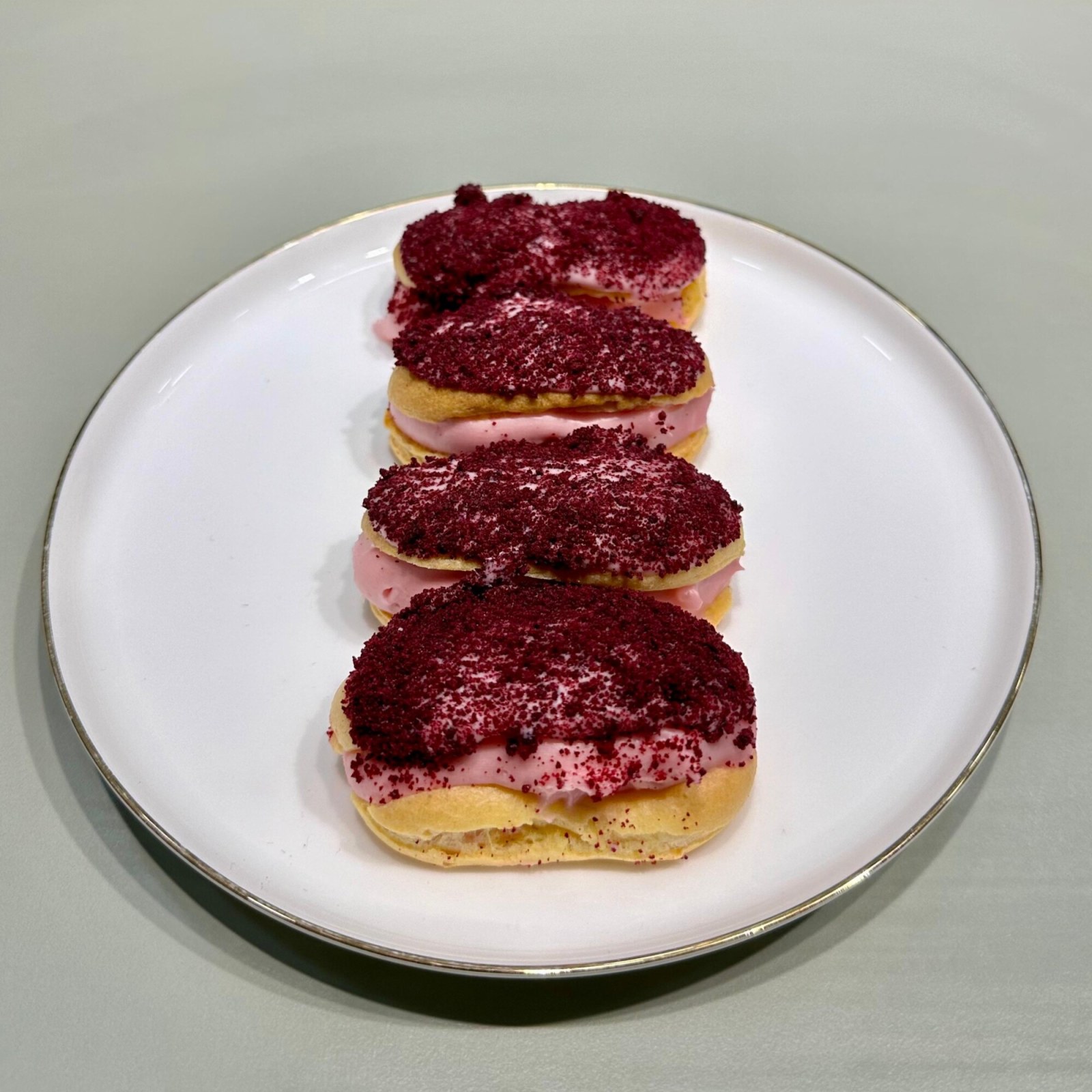 Redvelvetli Ekler ( 1 Kg )