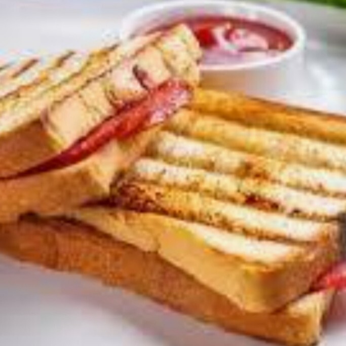 Sucuklu Tost