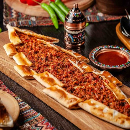 Kıymalı Pide