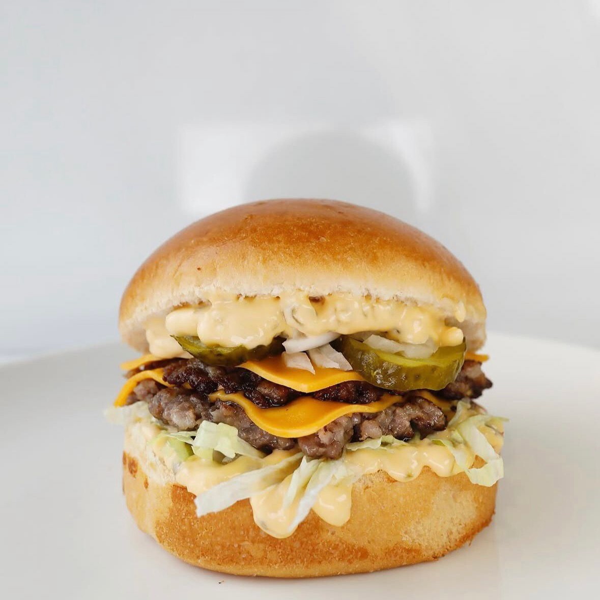 Cherry BBQ Smashed Et Burger