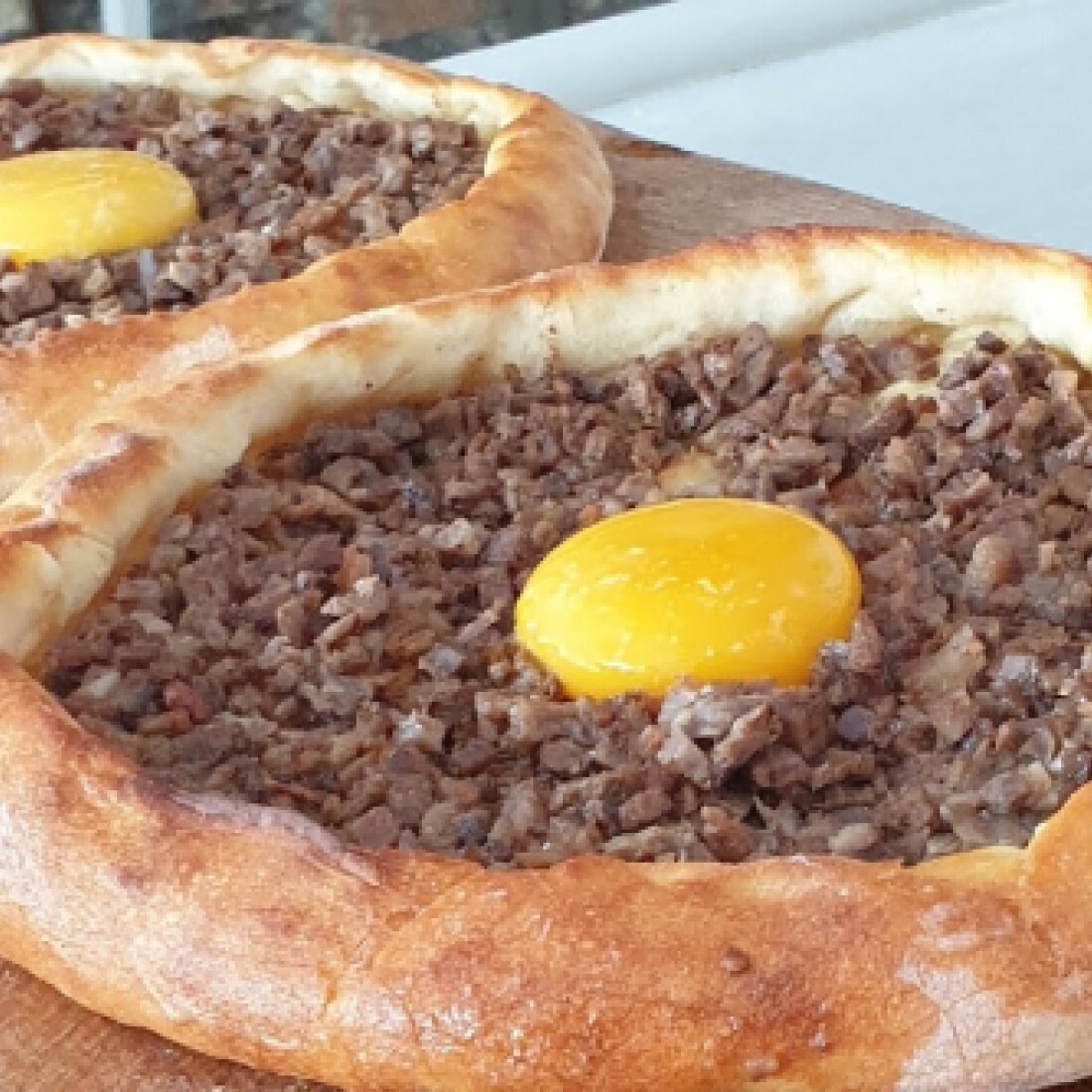 Kavurmalı Trabzon Yağlı Pide