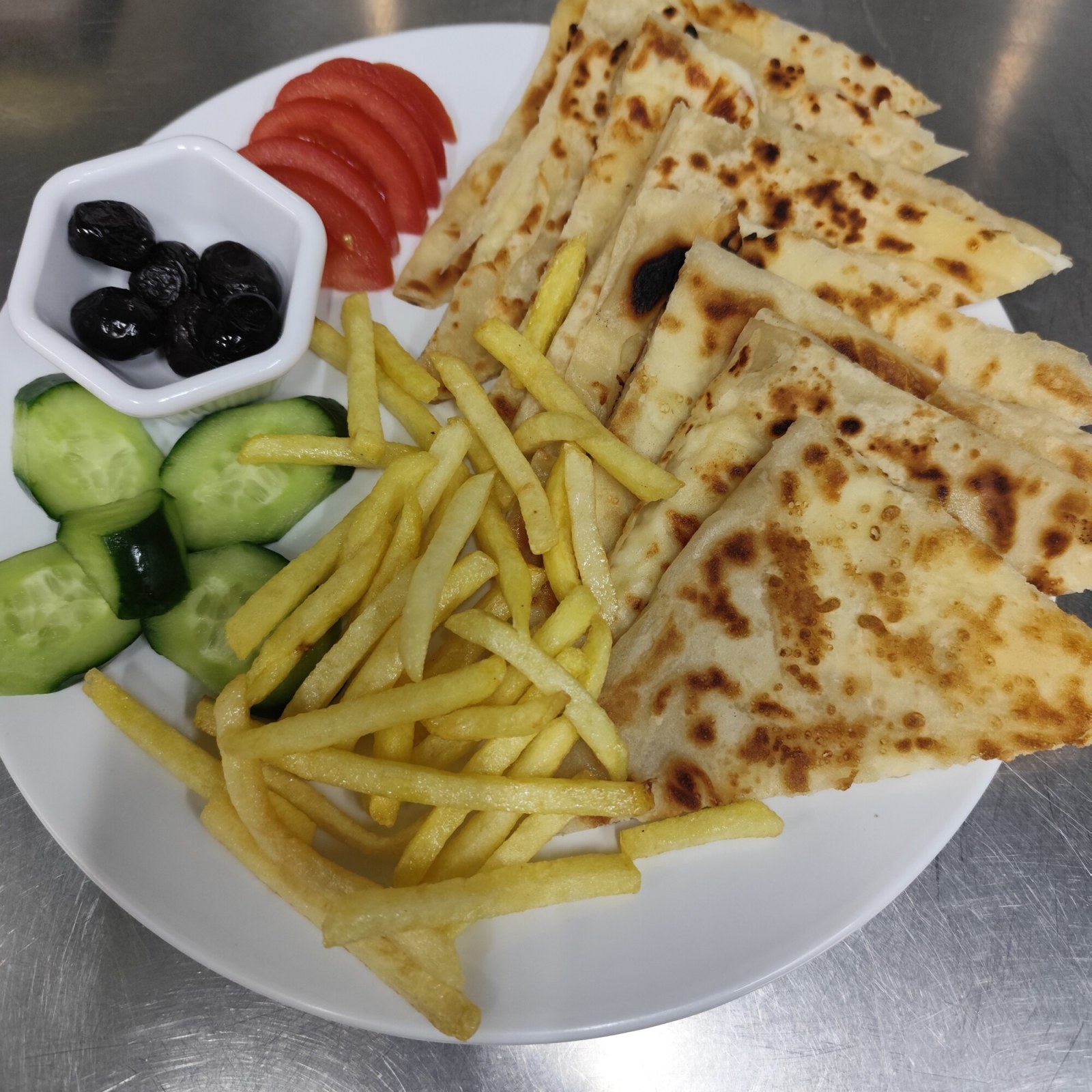 Beyaz Peynirli Biberli Gözleme Menü