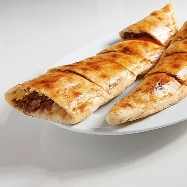 Kavurmalı Kaşarlı Pide