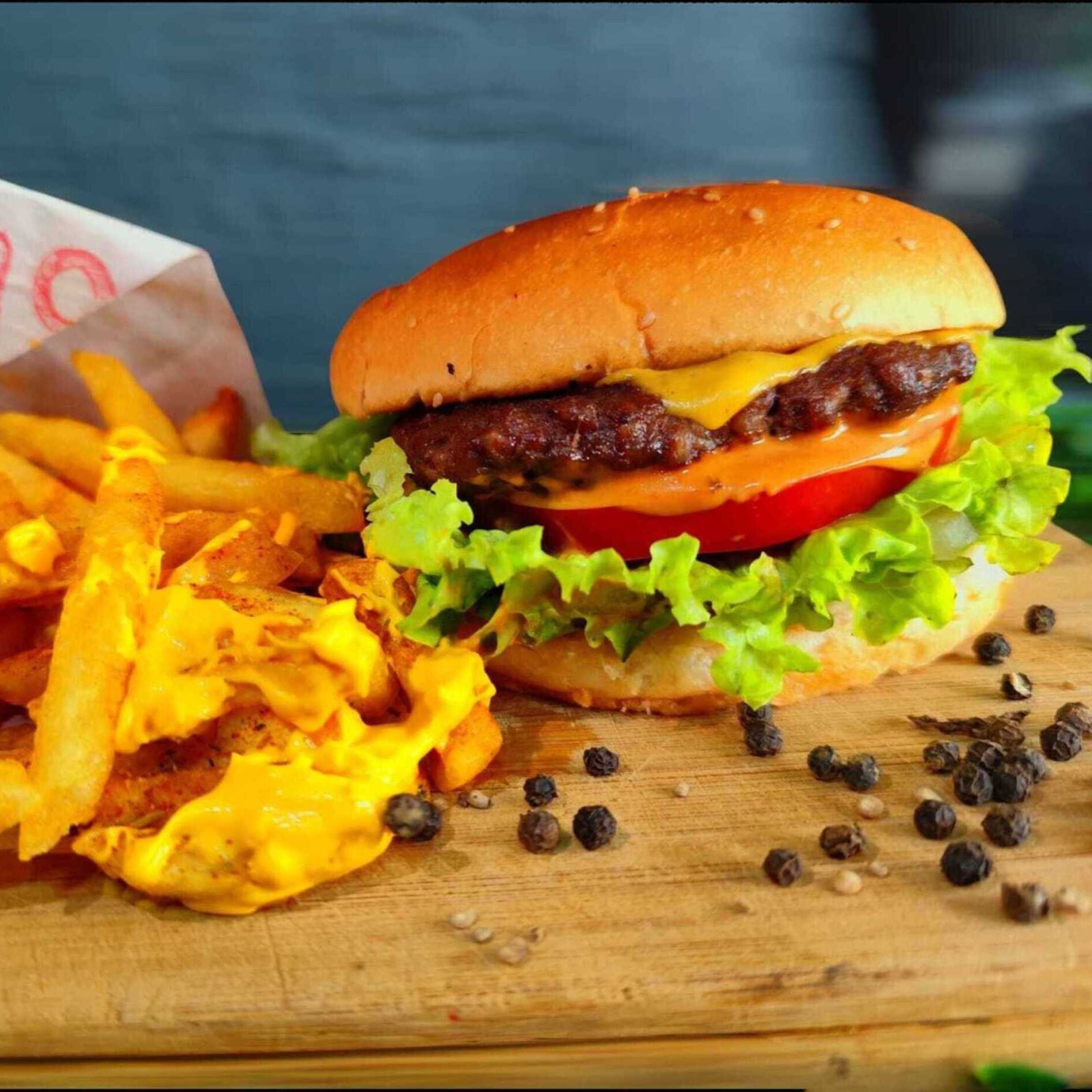 Chefss Cheeseburger (130gr+cips)