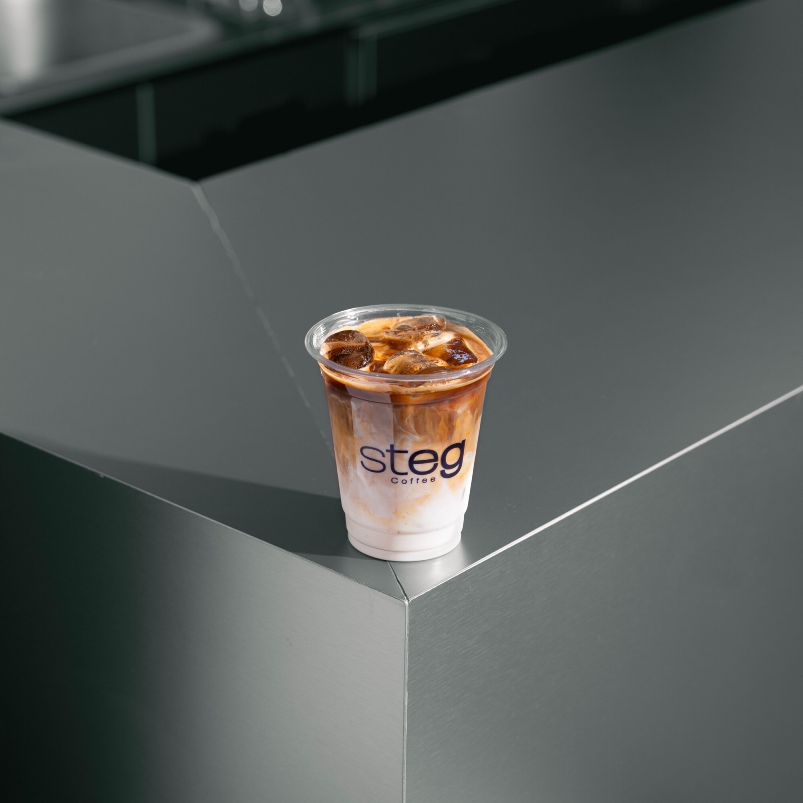 Iced Latte (12 oz)
