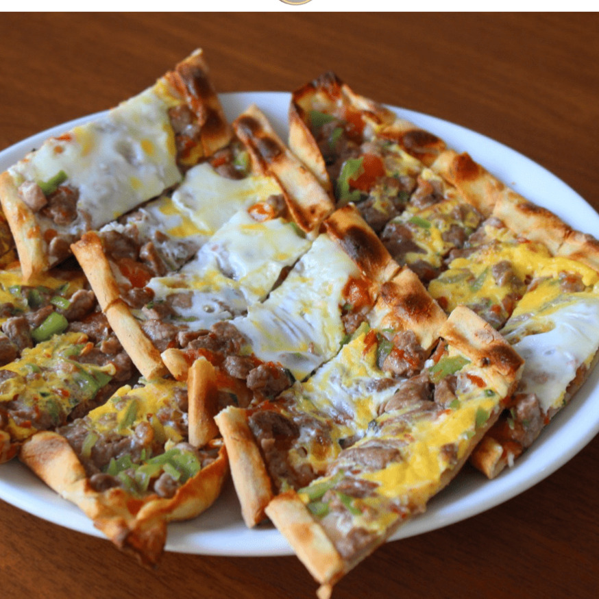 Kuşbaşılı Kaşarlı Yumurtalı Pide