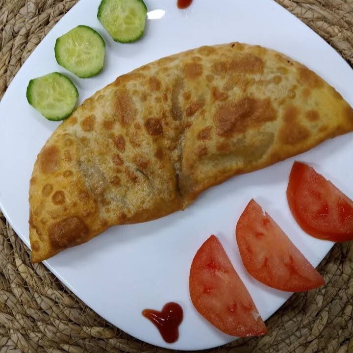 Pastırmalı Kaşarlı Çiğ Börek