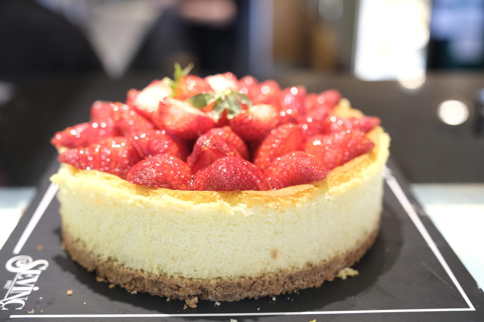 Çilekli Cheesecake (4 Kişilik)