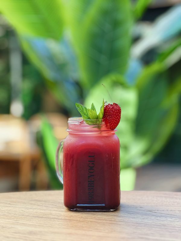 Çilekli Limonata