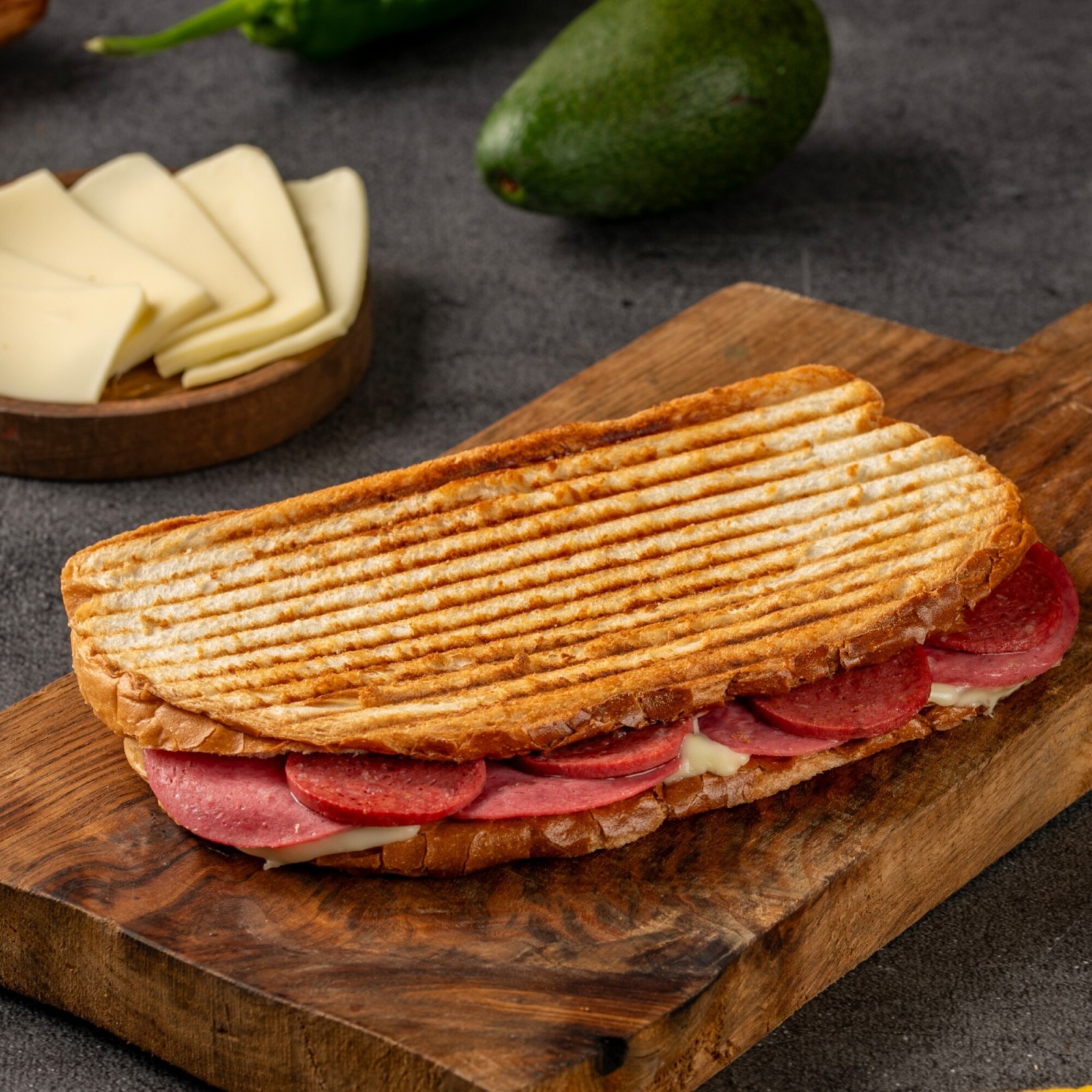 Salamlı - Sucuklu - Kaşarlı Tost