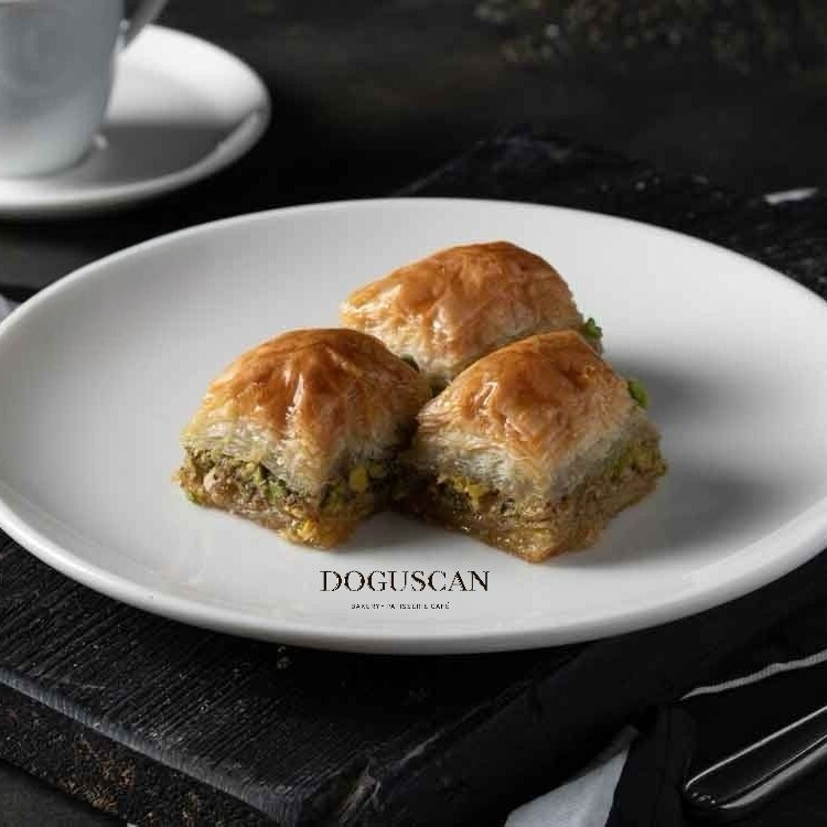 Cevizli Baklava ( 1 kg.)