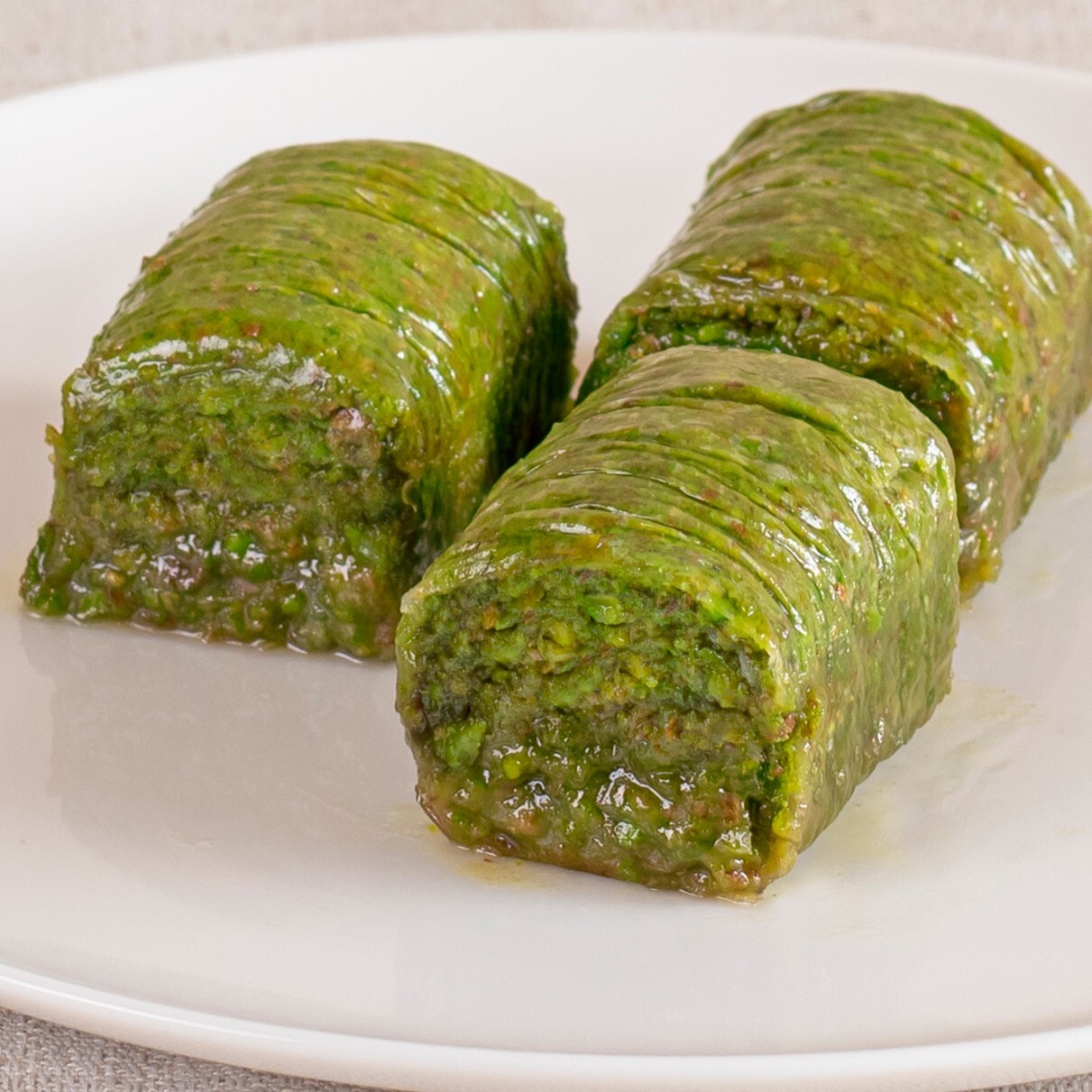 Antep Fıstıklı Dolama Tatlısı ( 1 Kilo )