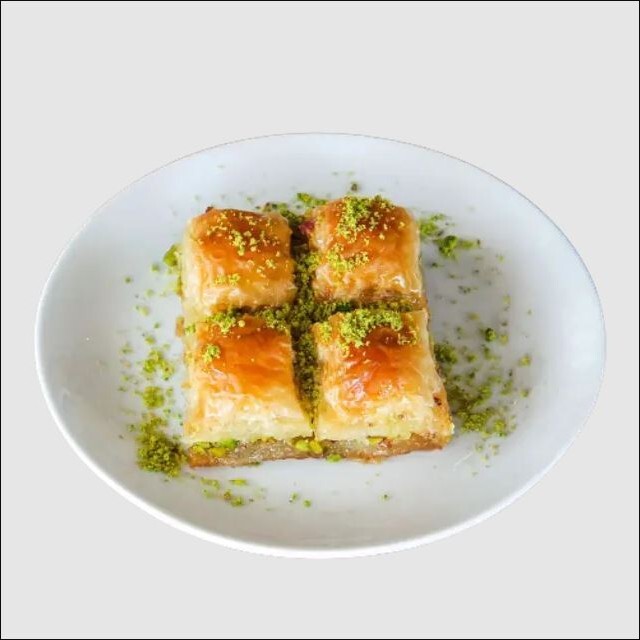 Fıstıklı Baklava (1 kg.)