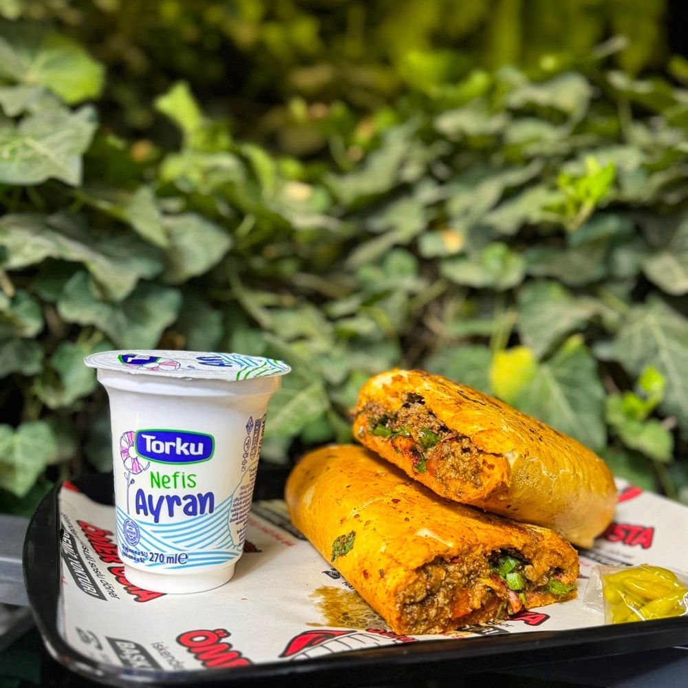 Tam Ekmek Arası Kuzu Ciğer Tantuni (150 gr) 270 cl Ayran