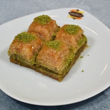 Antep Fıstıklı Baklava (1 kg)