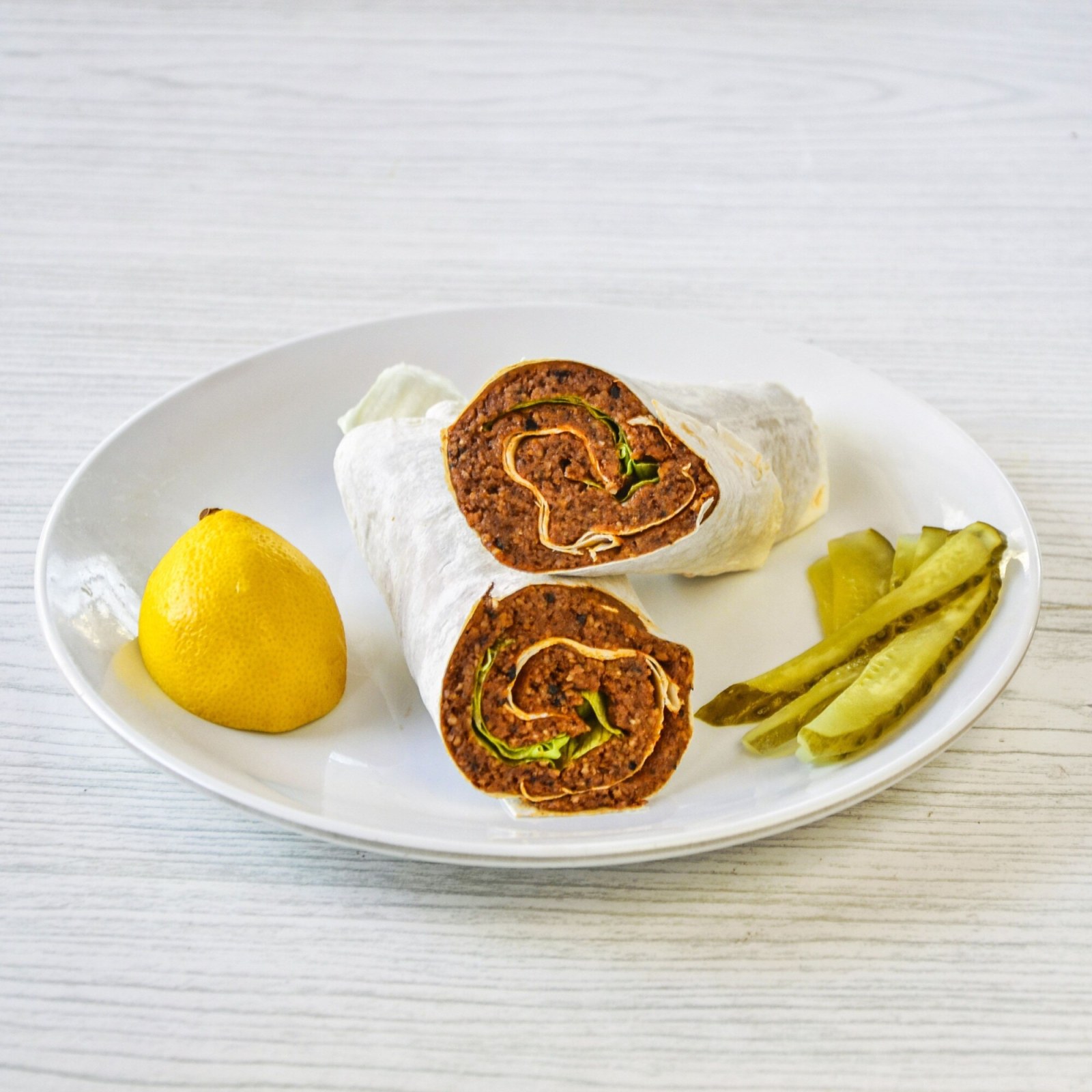 el yapımı Mega Çiğ Köfte Dürüm