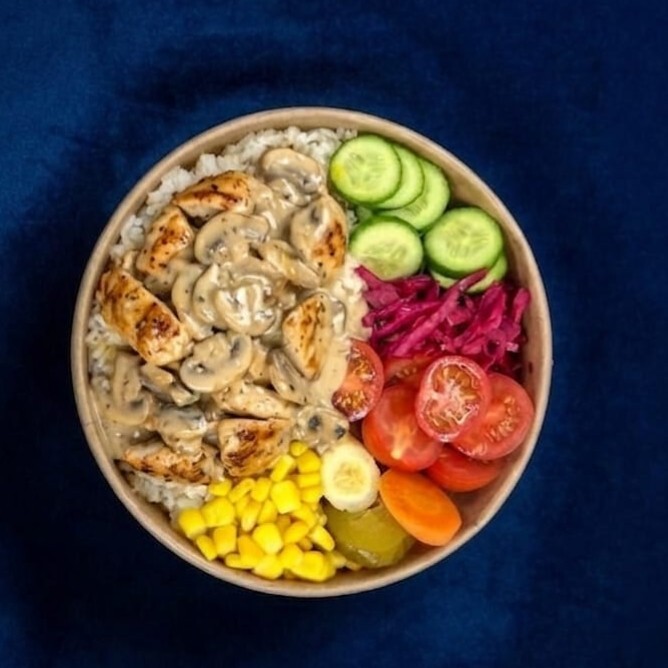 Kremalı Mantarlı Tavuk Kova