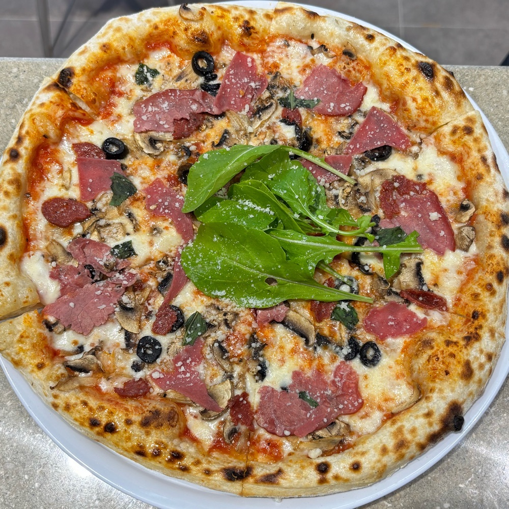 Şarküteri Pizza