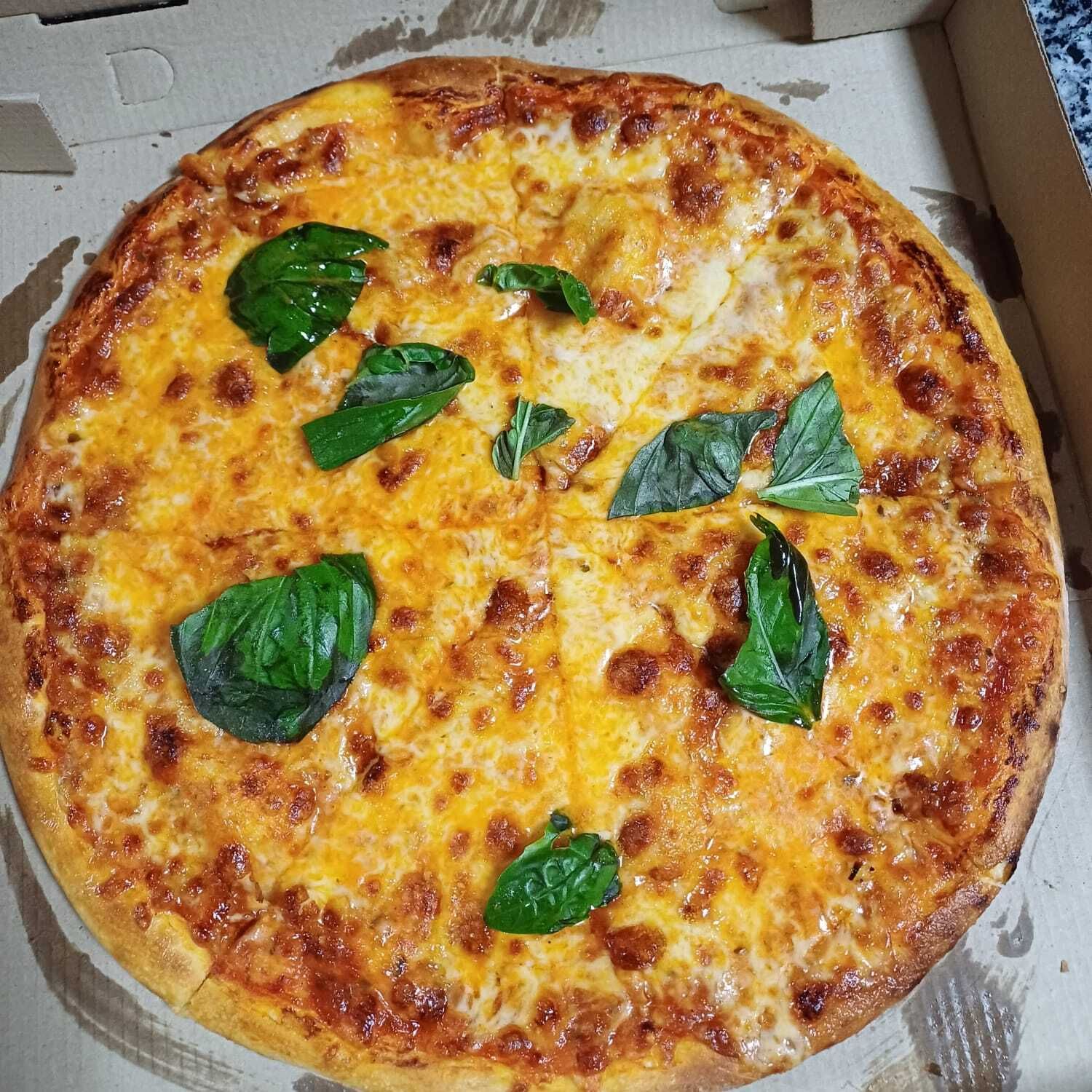 Margarita Pizza 33 Cm