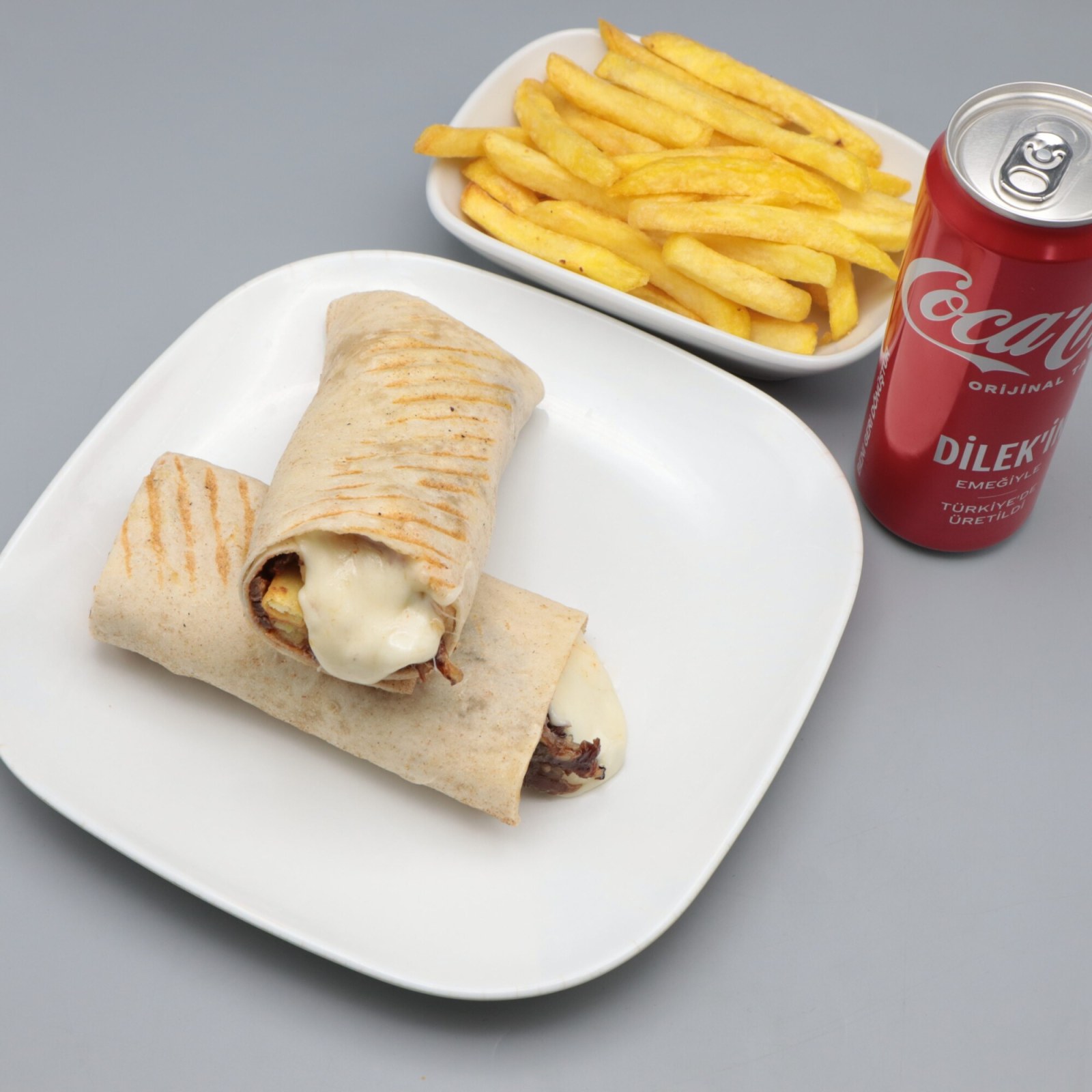 Kaşarlı Tavuk Döner Dürüm Menü