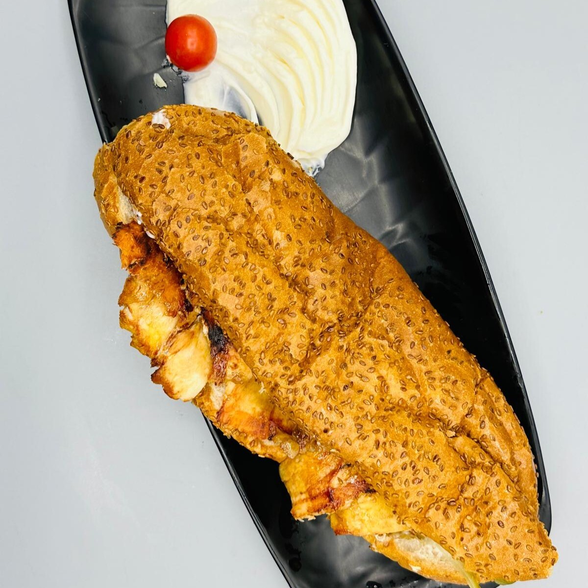 Ekmek Tavuk Döner