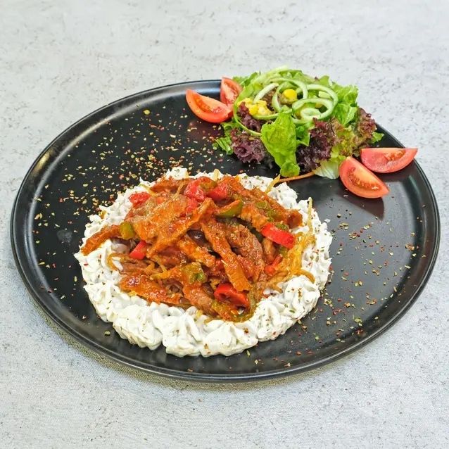 Et Çökertme Menü ( patates cipsi + makarna + salata + turşu )