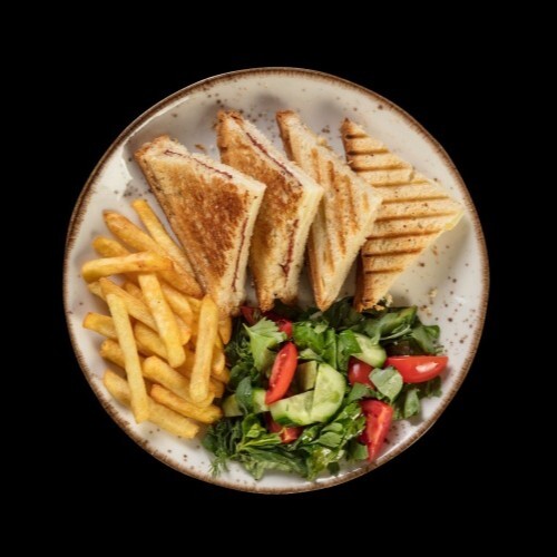 İzmir Tulum & Dana Sucuklu Tost