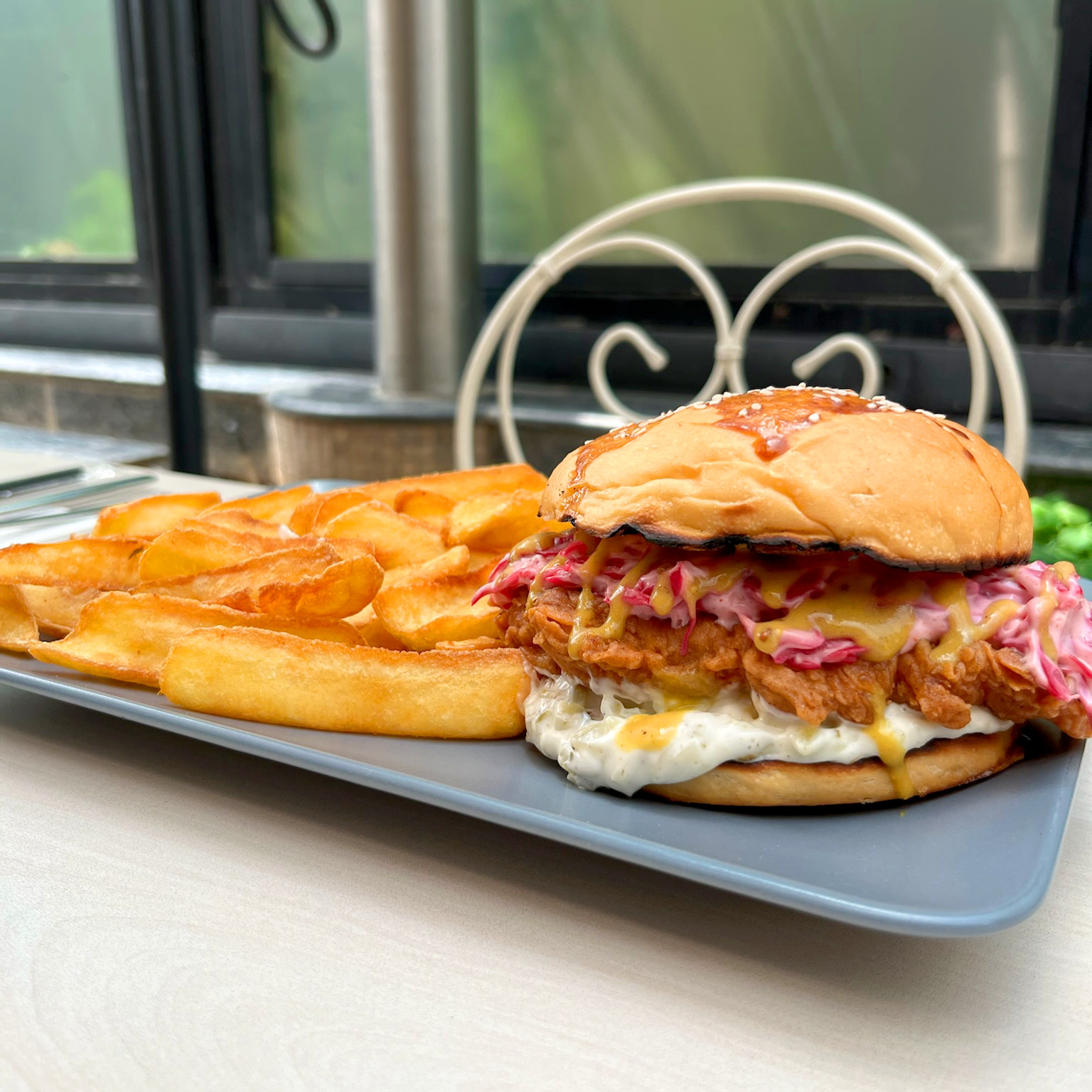 Purple Touch Chicken Burger Menü