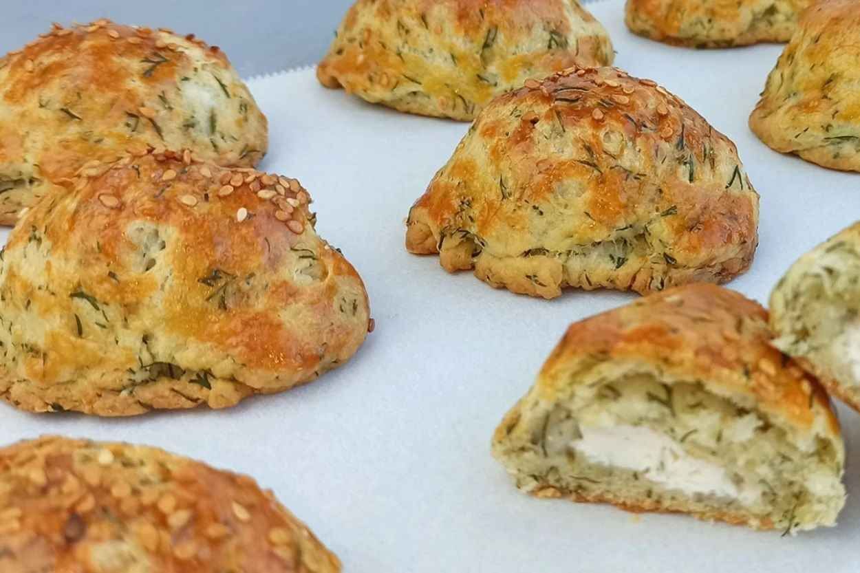 Peynirli Ev Poğaçası