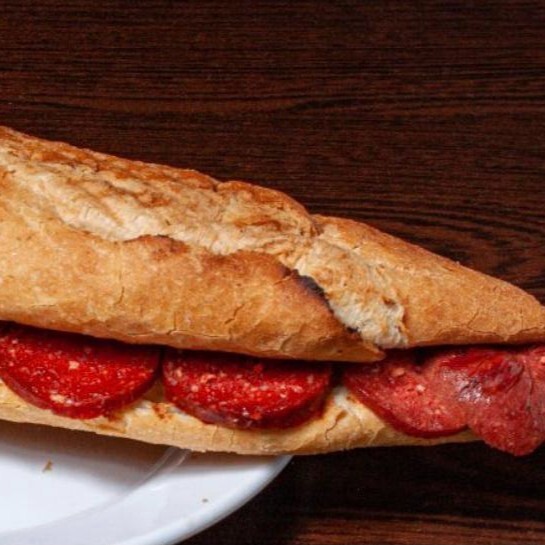 Bütün Ekmek Sucuklu Kaşarlı Karışık Tost