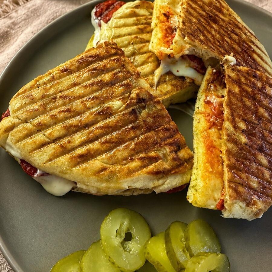 Bazlama Tost Menü
