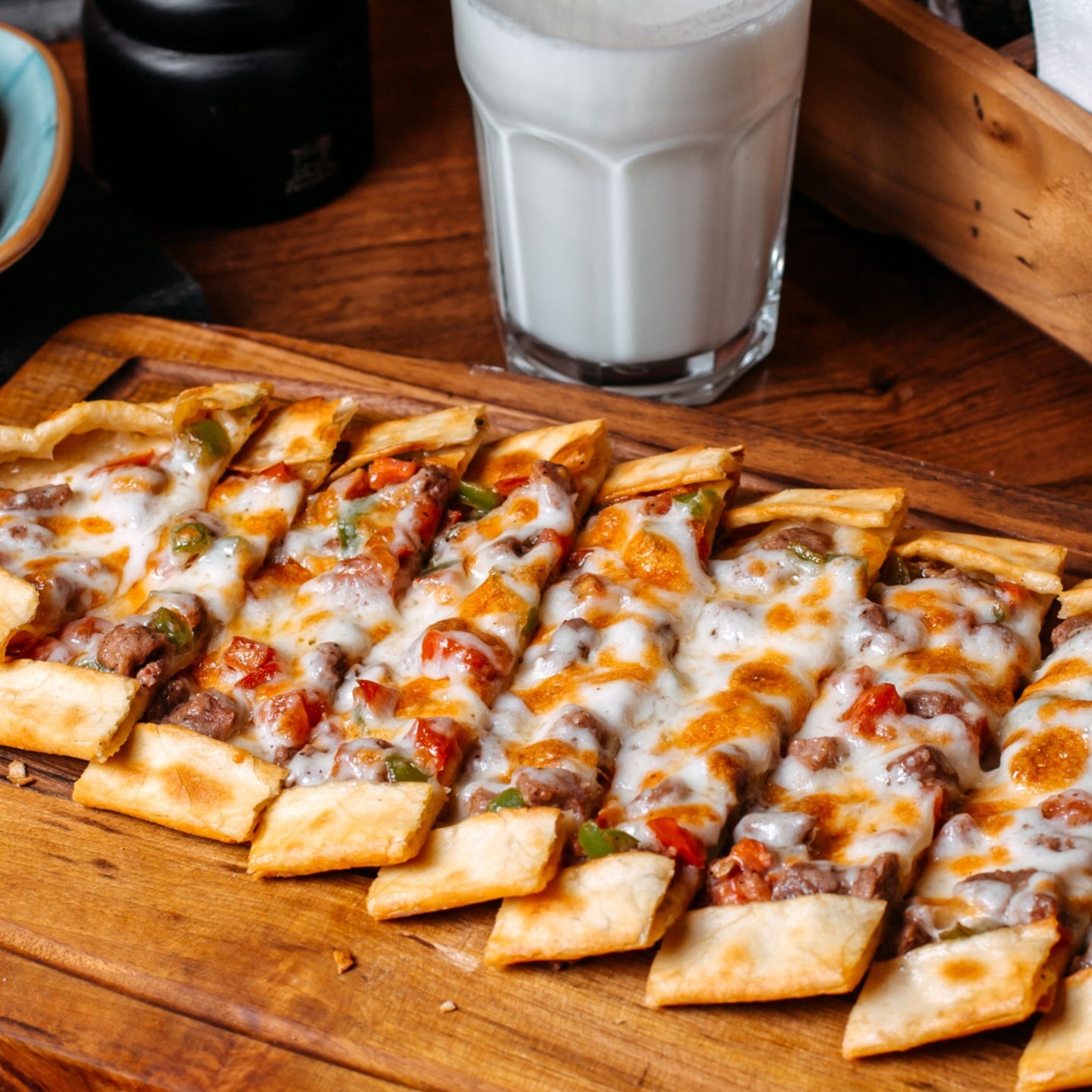 Kuşbaşı Kaşarlı Pide