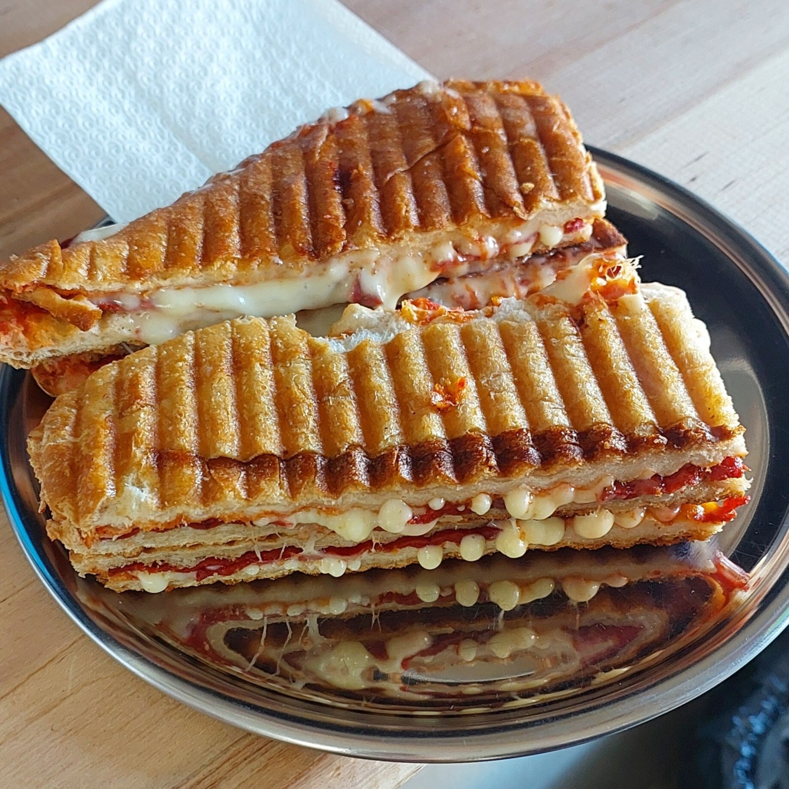 Tam Ekmek Kaşarlı Tost