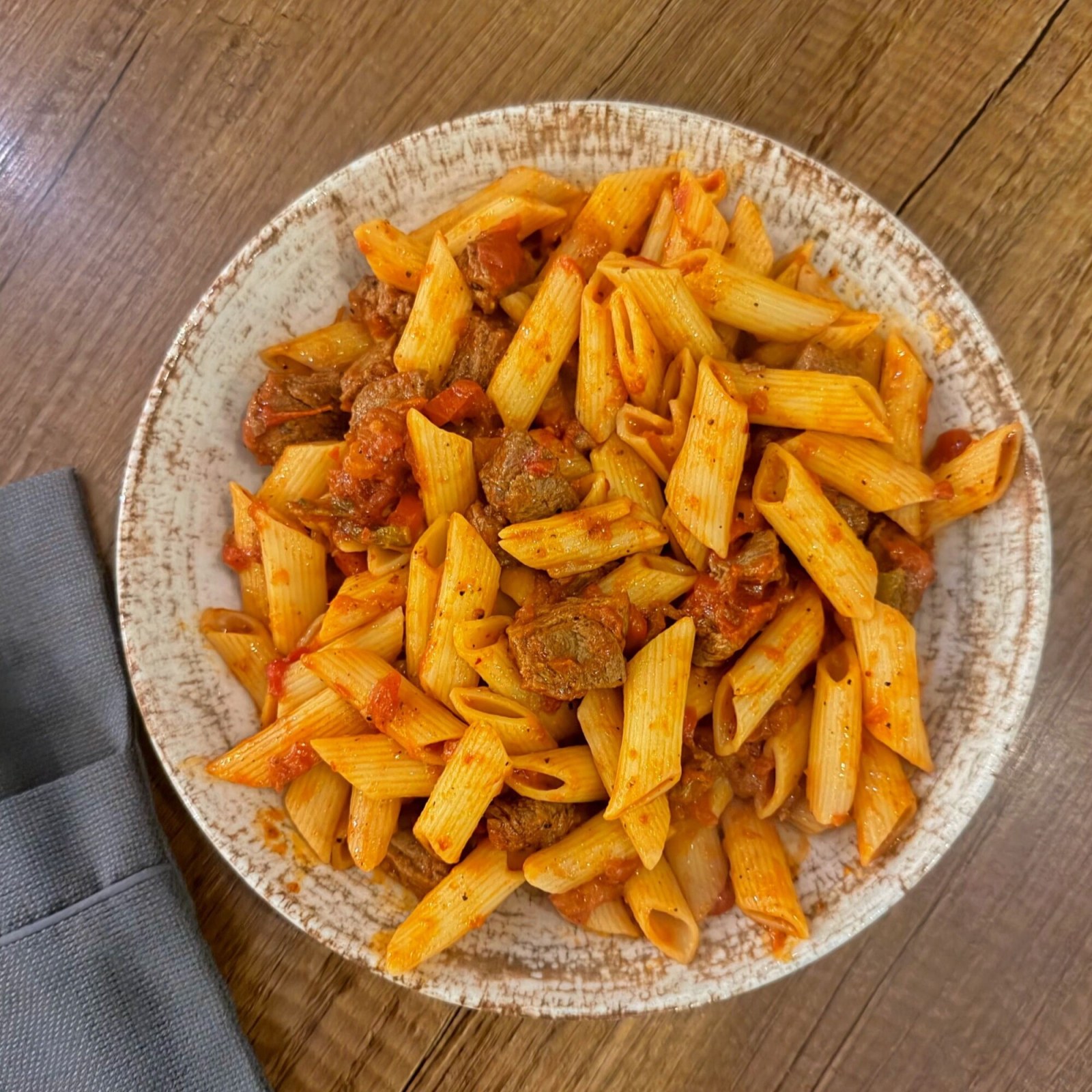 Biftekli Makarna