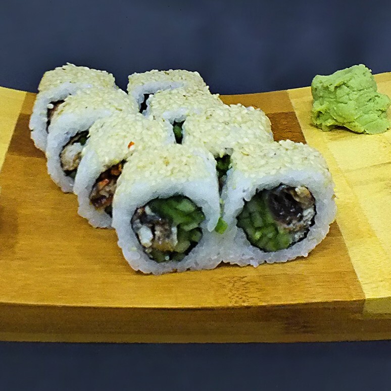149. Hong Kong Roll (8 Pcs)
