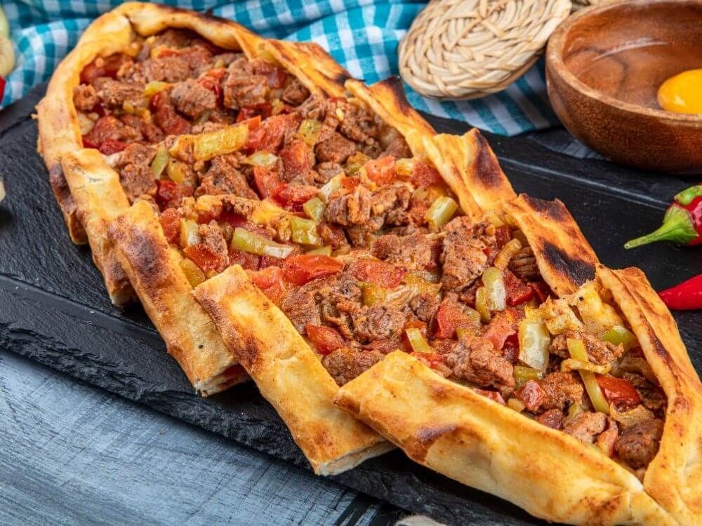 Kıymalı Pide