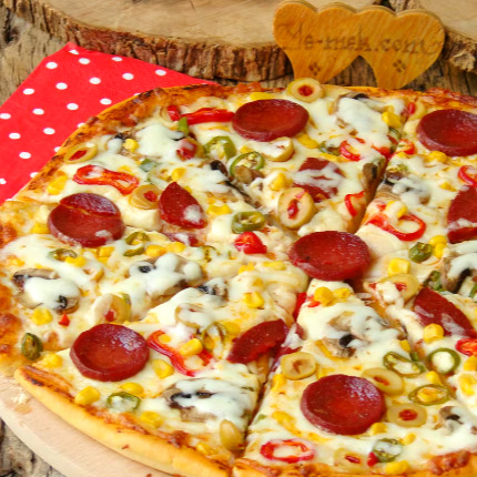 (3 Adet) Büyük Boy Pizza (33 cm) + Cola (1 lt)