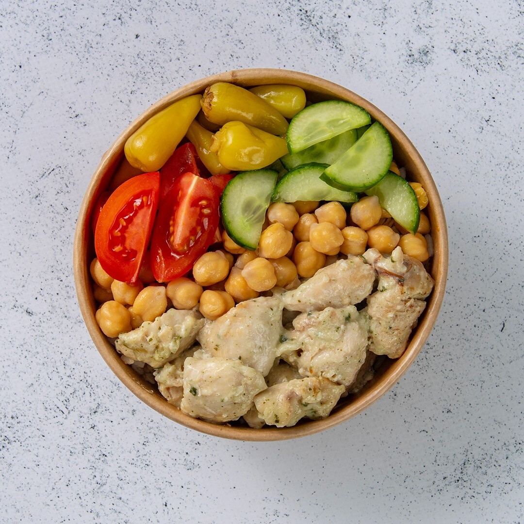 Pilav Üstünde Pesto Soslu Tavuk Aşkı