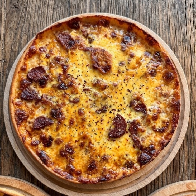 Sucuklu Kaşar & Mozzarellalı Pide Pizza