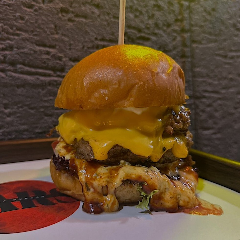 Deimos Burger