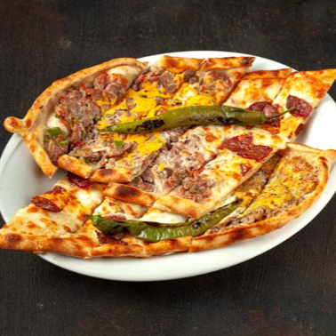 Karışık Pide + 330 ml Coca-cola