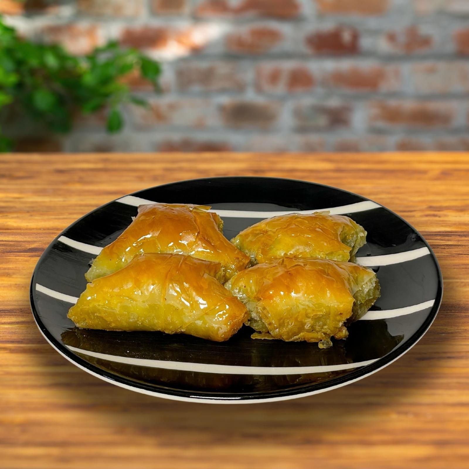 Fıstıklı Kaymaklı Tereyağlı Şöbiyet