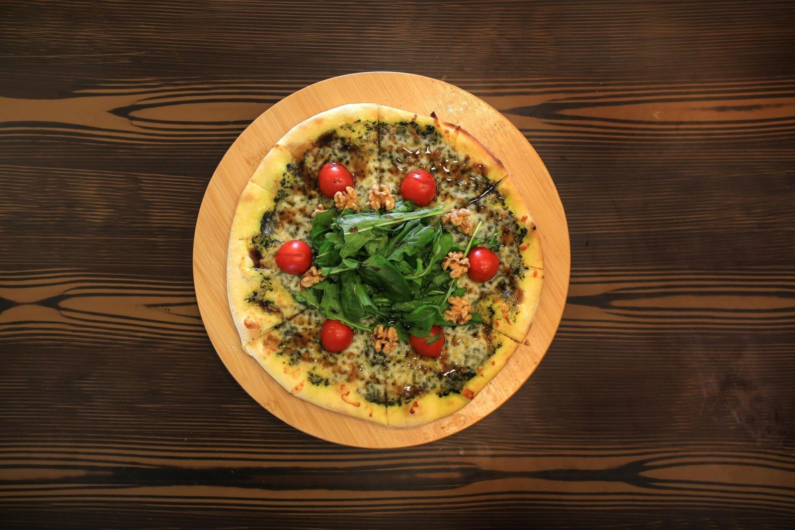 XXL Aile Boy Fesleğen Rokalı Pizza